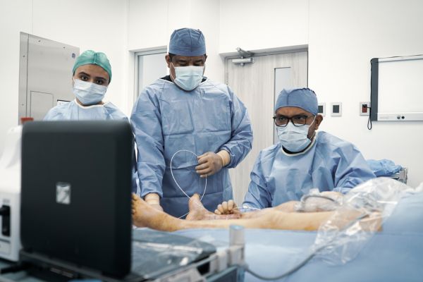 Angiologo Dr. Flores Nazario Angiologo Dr. Flores Nazario